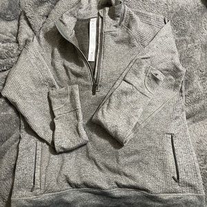 Size 12 Lululemon engineered warmth top (1/2 Zip)